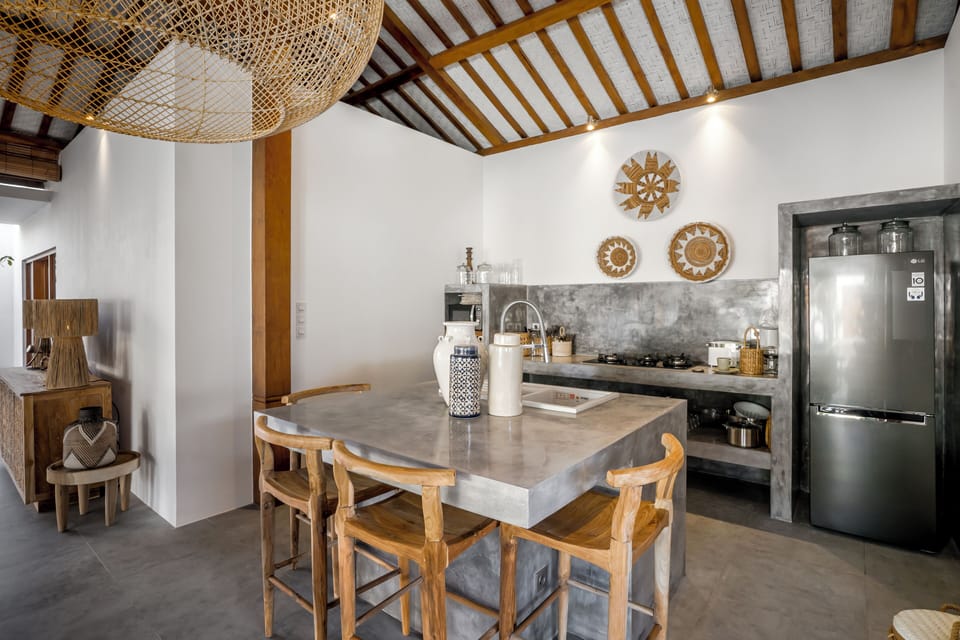 Deluxe Villa, 5 Bedrooms, Private Pool, Pool View | Private kitchen | Fridge, microwave, stovetop, electric kettle