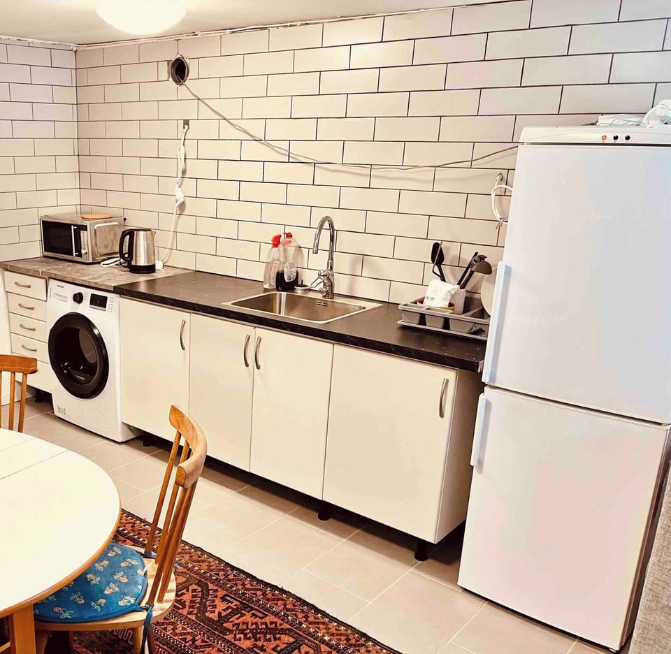 Apartment, 3 Bedrooms | Private kitchen