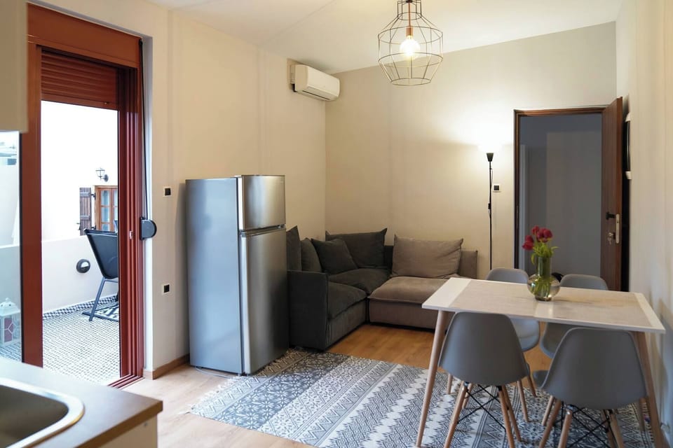 Apartment, 2 Bedrooms, Balcony, Garden View | Interior