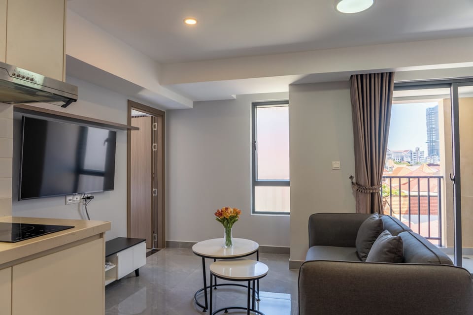 Family Room, 2 Bedrooms | Balcony view
