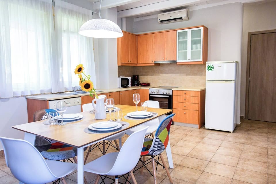 Villa, 3 Bedrooms, Private Pool, Garden View | Private kitchen