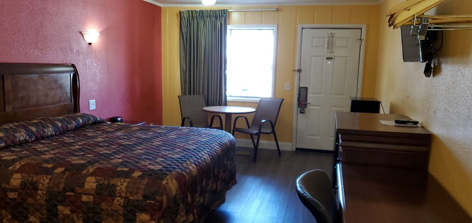 Desk, free WiFi, bed sheets