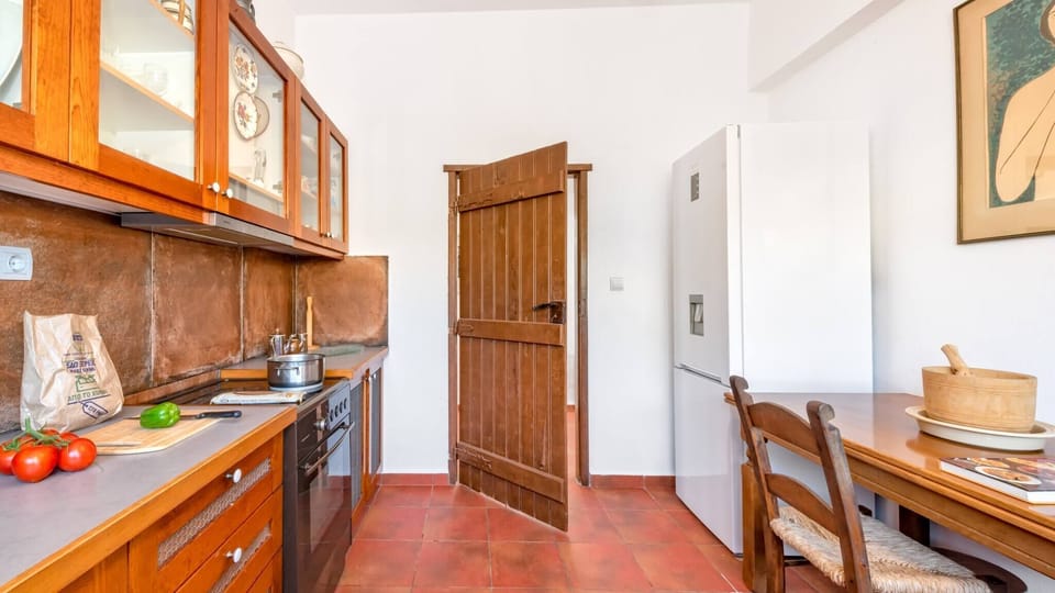 Villa, 3 Bedrooms, Smoking, Private Pool | Private kitchen