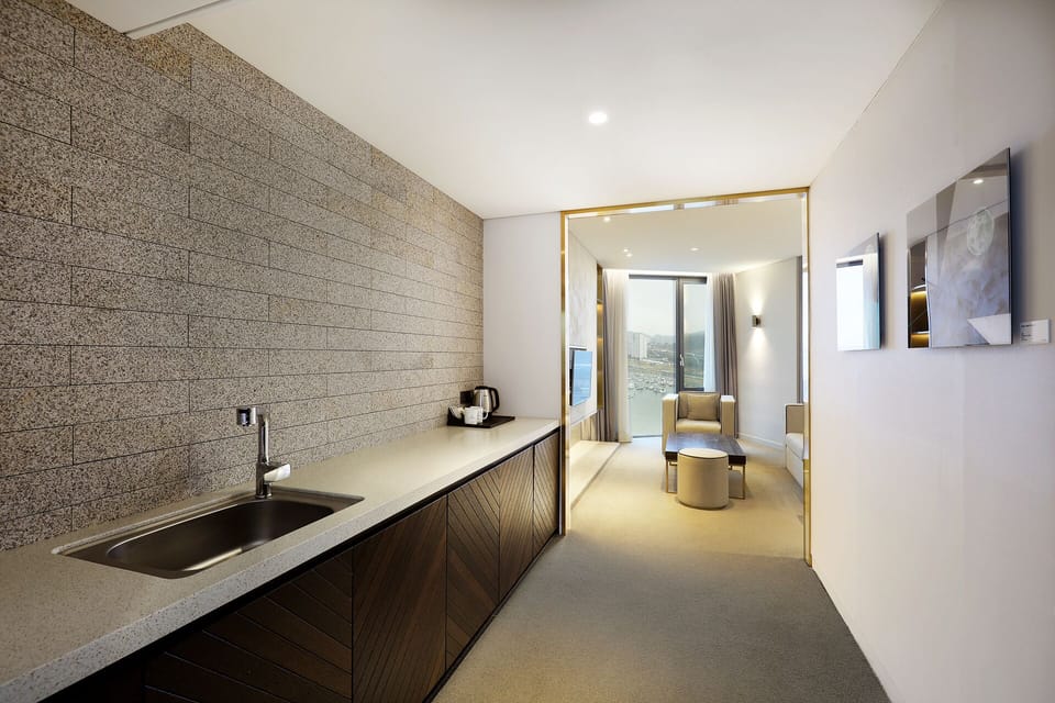 Junior Suite King (Complimentary Pool Access for 2) | Living area | LCD TV, Netflix, streaming services