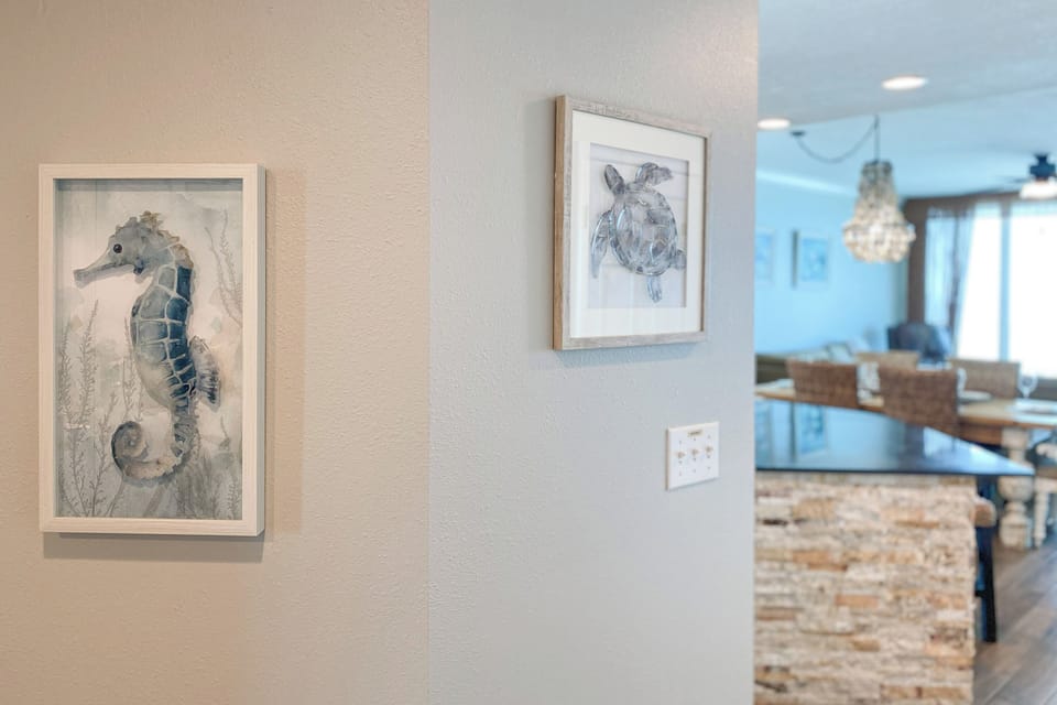 Infusing a sense of tranquility and the wonders of the sea with this delicate sea creature art piece.