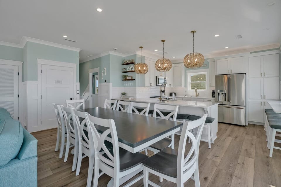 Dining Room
CG 9.1.23