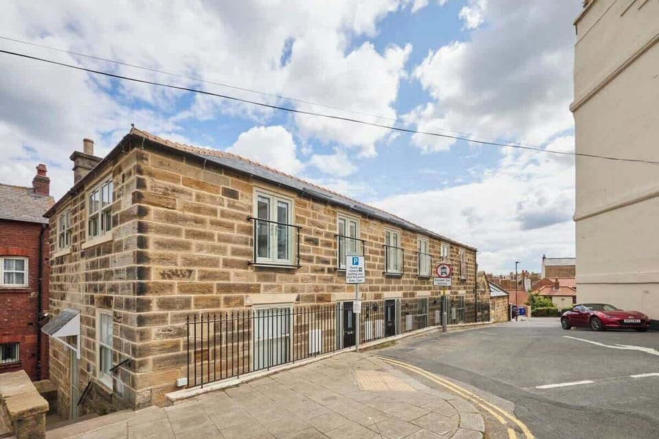 3 The Mount, Whitby - Host & Stay