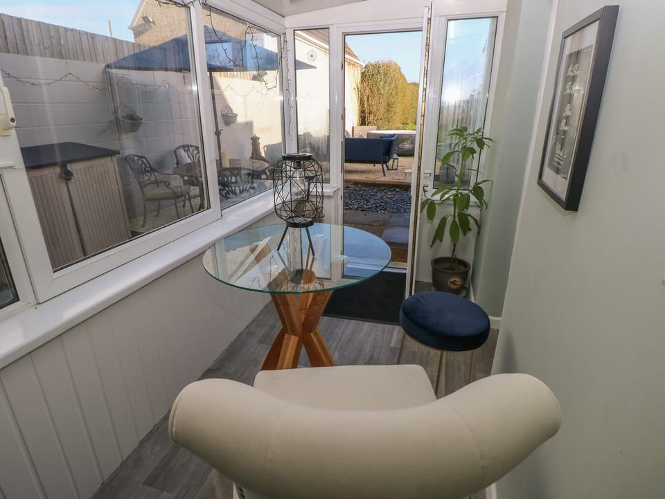 Cottage | Interior