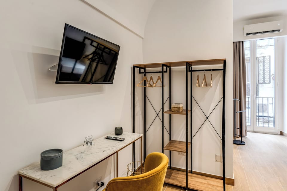 Classic Triple Room | WiFi (free), bed sheets