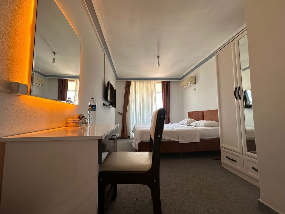 Deluxe Double Room | Soundproofing, free WiFi, bed sheets