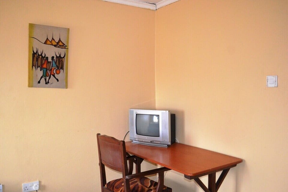 Standard Single Room | Desk, blackout drapes, free WiFi