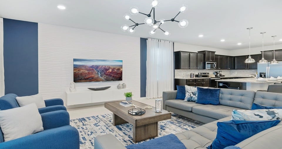 House, Multiple Beds, Pool Access, Pool View | Living area