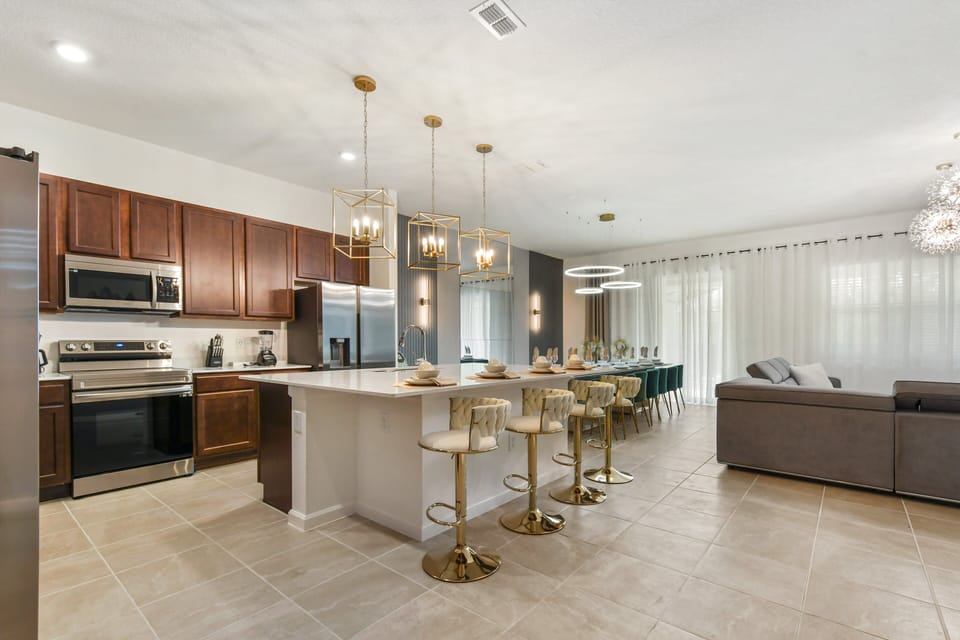 House, Multiple Beds, Pool Access (2486RD VP_01) | Private kitchen | Coffee/tea maker, electric kettle