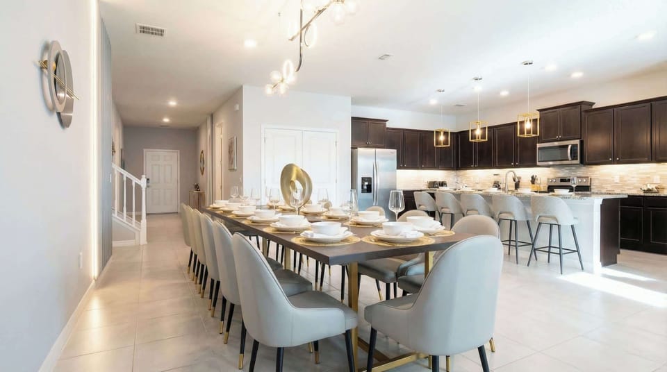 House, Multiple Beds, Pool Access (3740LA WIR) | Dining