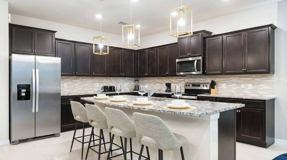 House, Multiple Beds, Pool Access (3740LA WIR) | Private kitchen | Coffee/tea maker, electric kettle