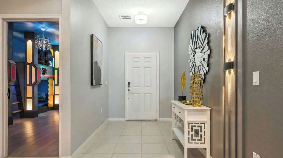 House, Multiple Beds, Pool Access (3711LA WIR_01) | Interior
