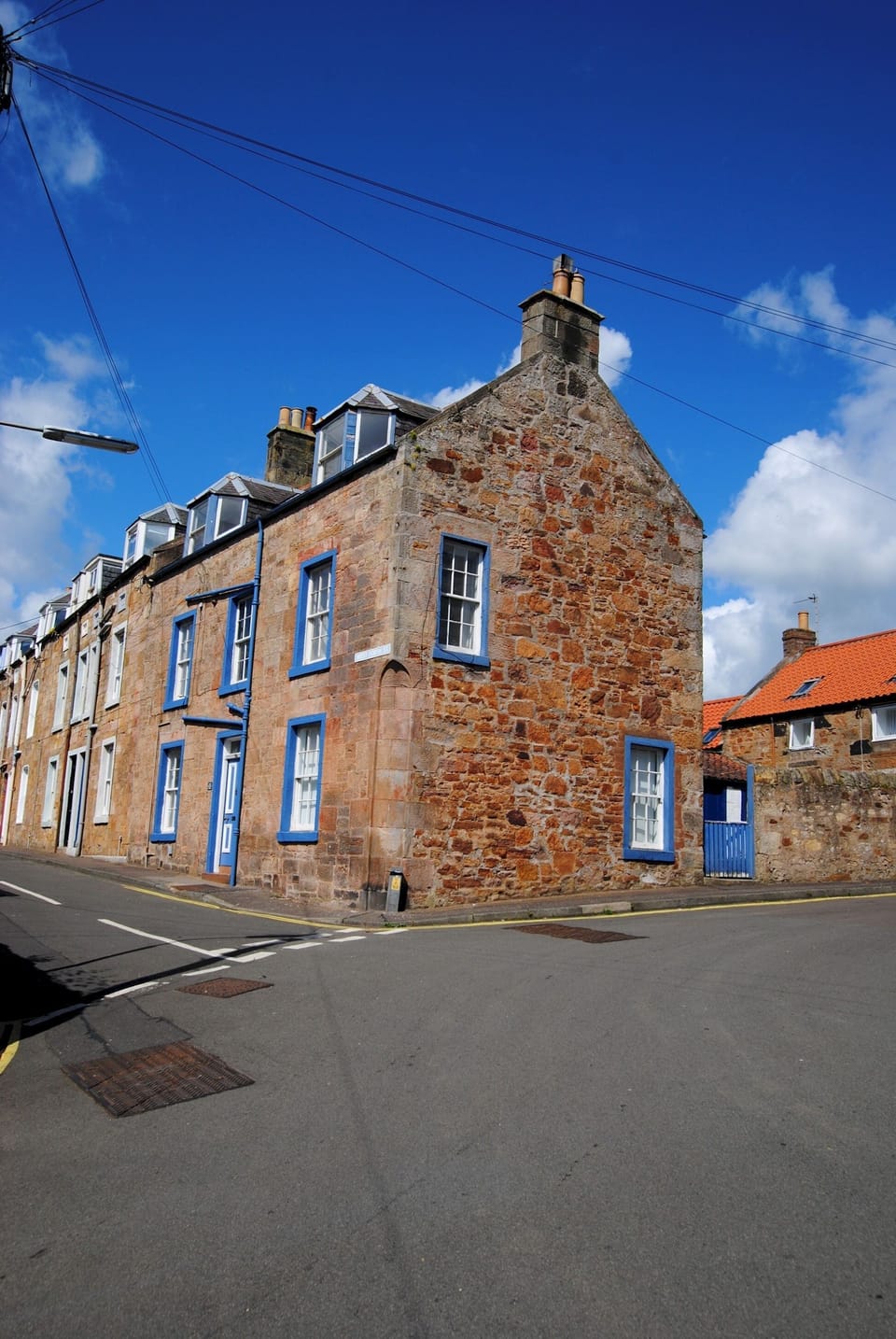 Auld Fisher’s Hoist forms the upper two levels of a traditional home