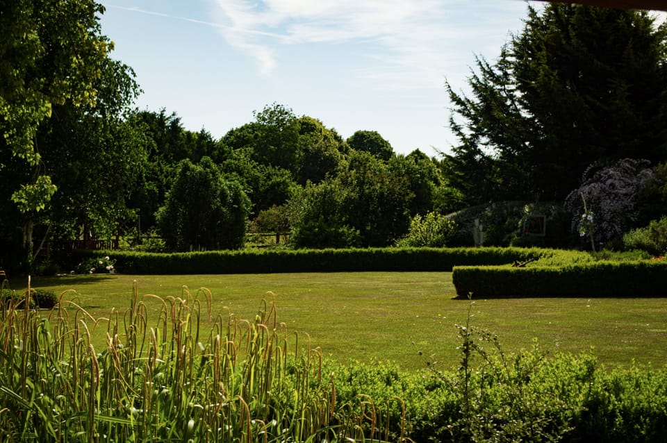 Stonelands Garden - StayCotswold