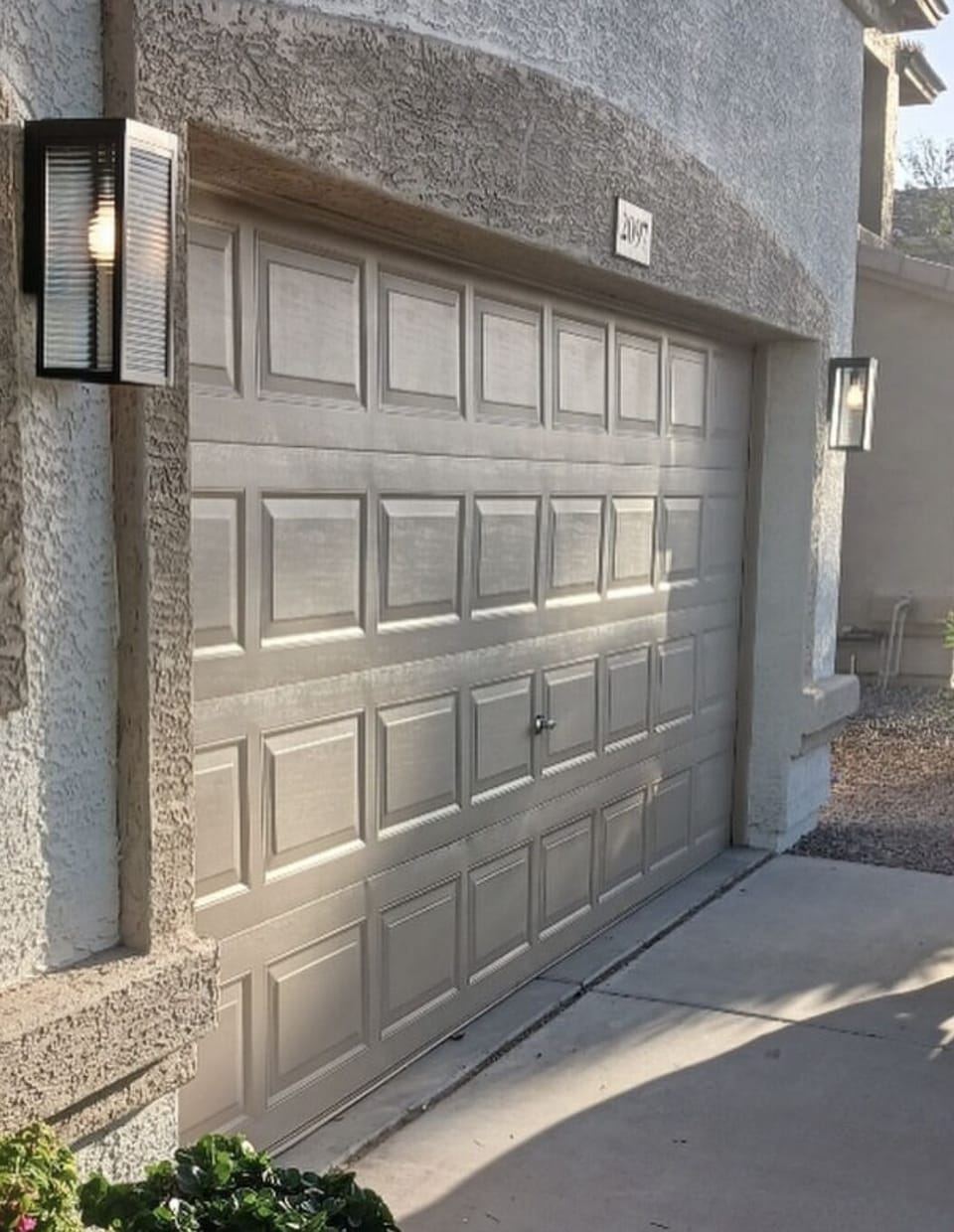 2 car garage 
