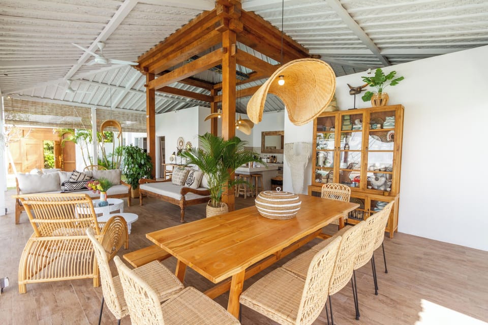 Deluxe Villa, 5 Bedrooms, Private Pool, Pool View | Dining room