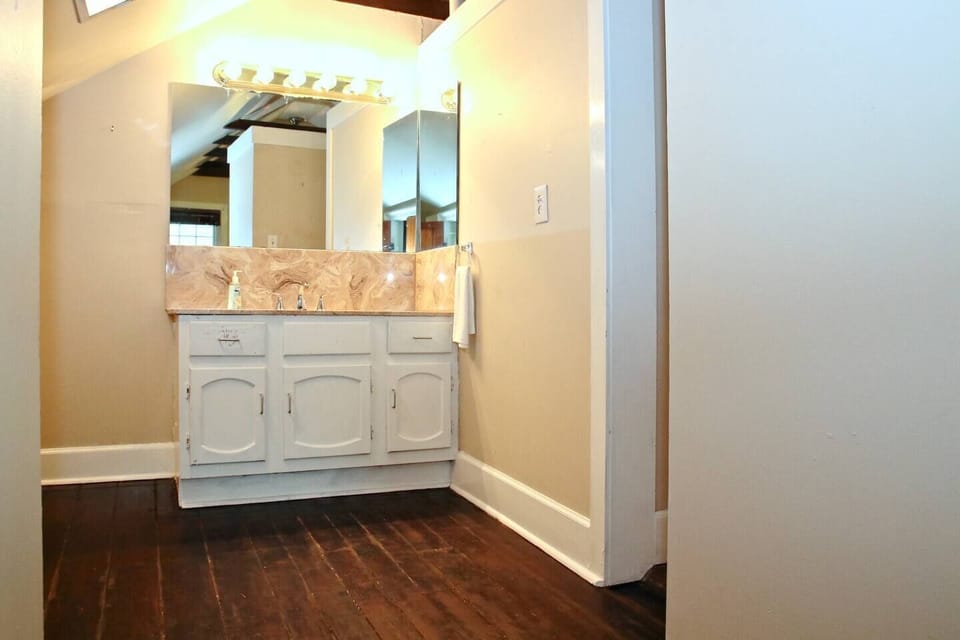 Vanity area