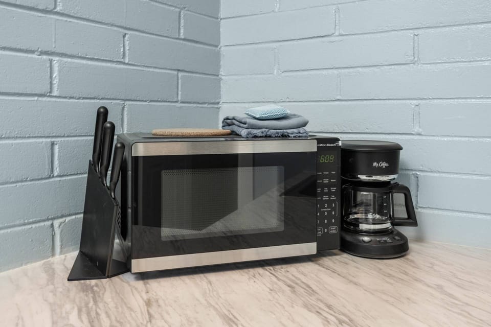 "We loved this spot that had everything you needed as a home base while you enjoy the charm of coastal Rockaway Beach." - Steven