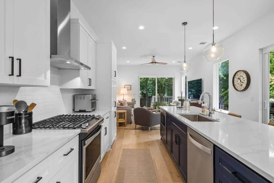 Full kitchen open to living room