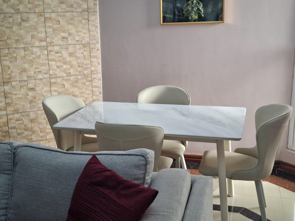 Dining table 