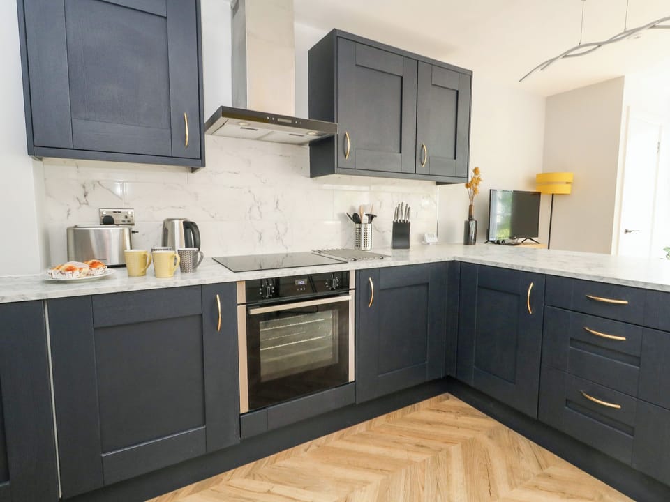 Fridge, dishwasher, electric kettle, toaster