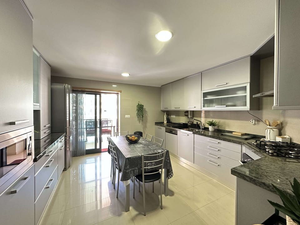 Apartment | Private kitchen | Full-size fridge, microwave, oven, stovetop