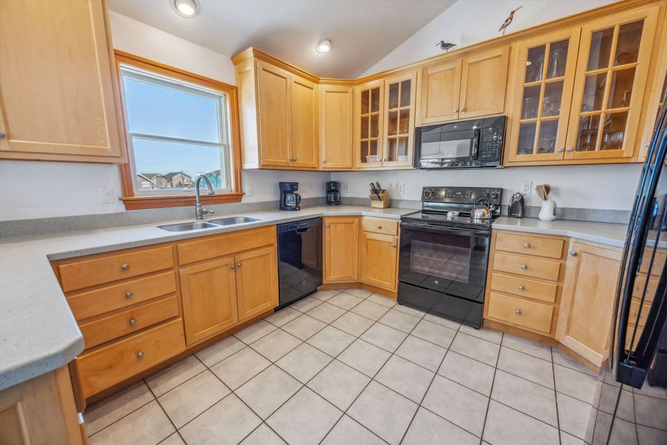 Surf or Sound Realty - 1134 - Sea Biscuit Avon - Kitchen -2