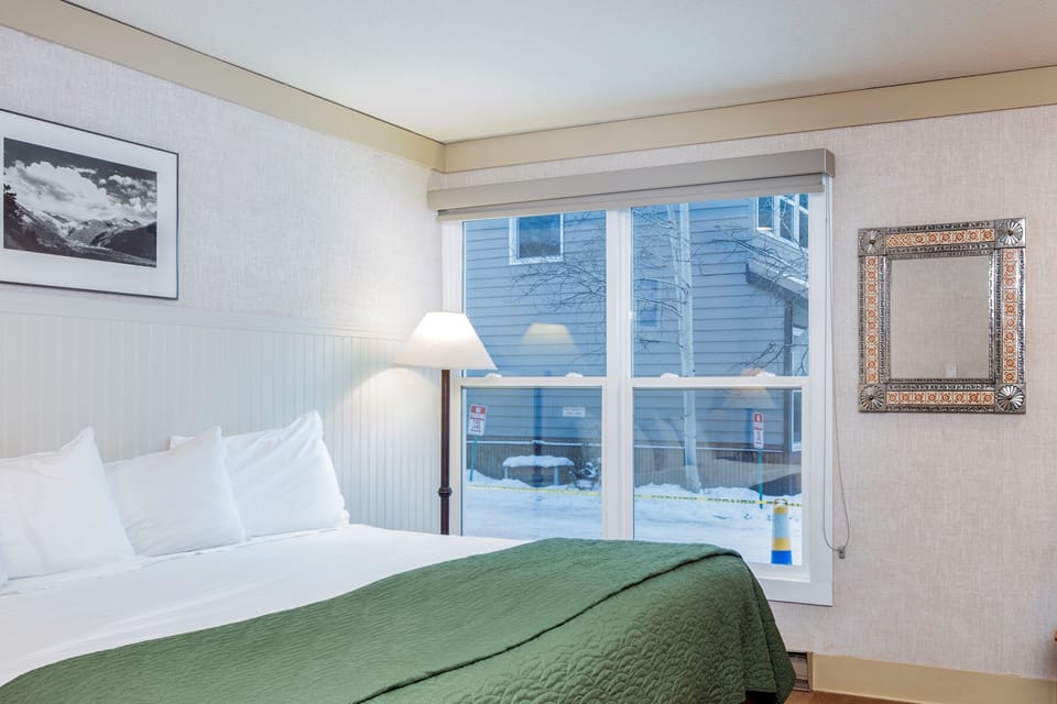 Room, 1 Bedroom | 1 bedroom, free WiFi
