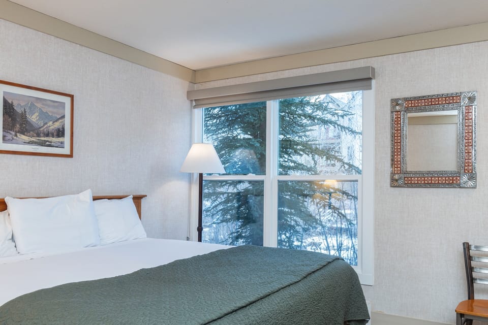 Room, 1 Bedroom | 1 bedroom, free WiFi