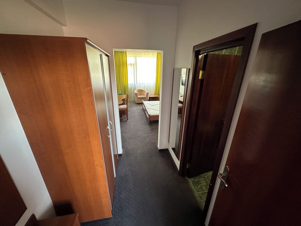 Deluxe Double or Twin Room | Free wired internet, bed sheets