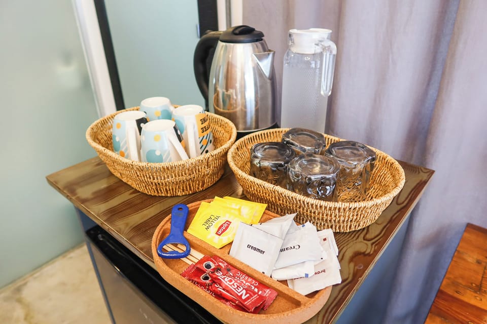 Family Suite, 2 Queen Beds, Bathtub, Mountain View | Room amenity