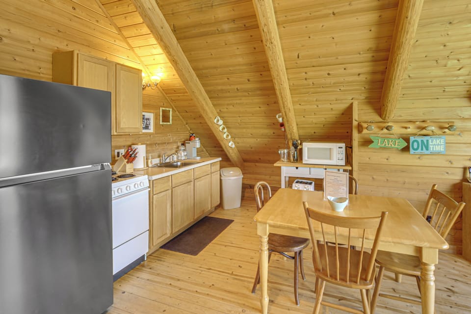 Kitchen | Main Floor