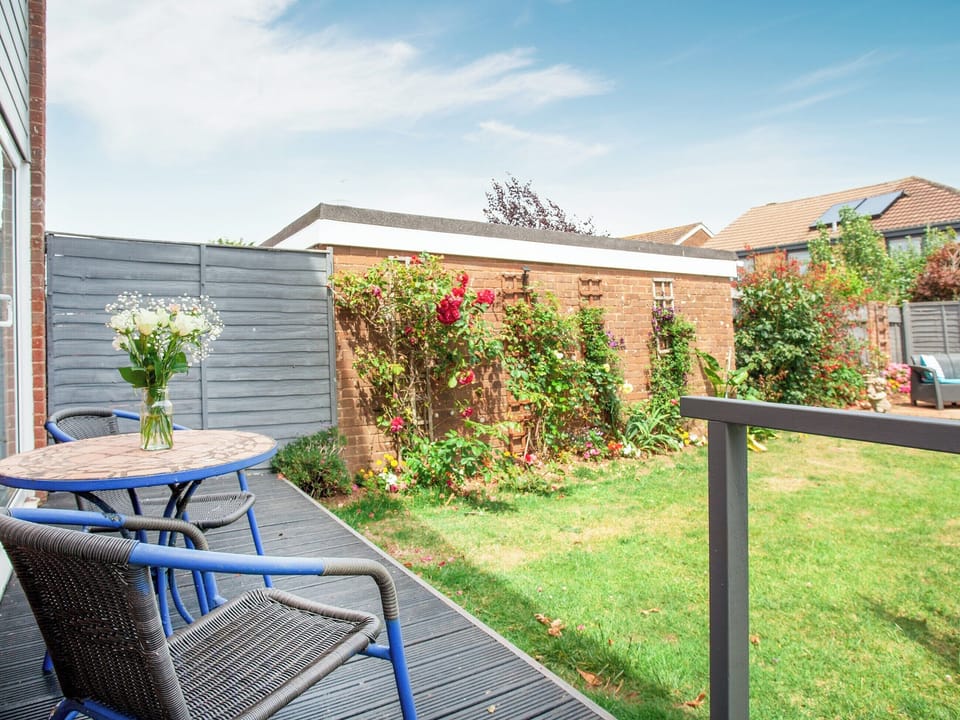 Sitting-out-area | Hookhills Holiday Home, Paignton