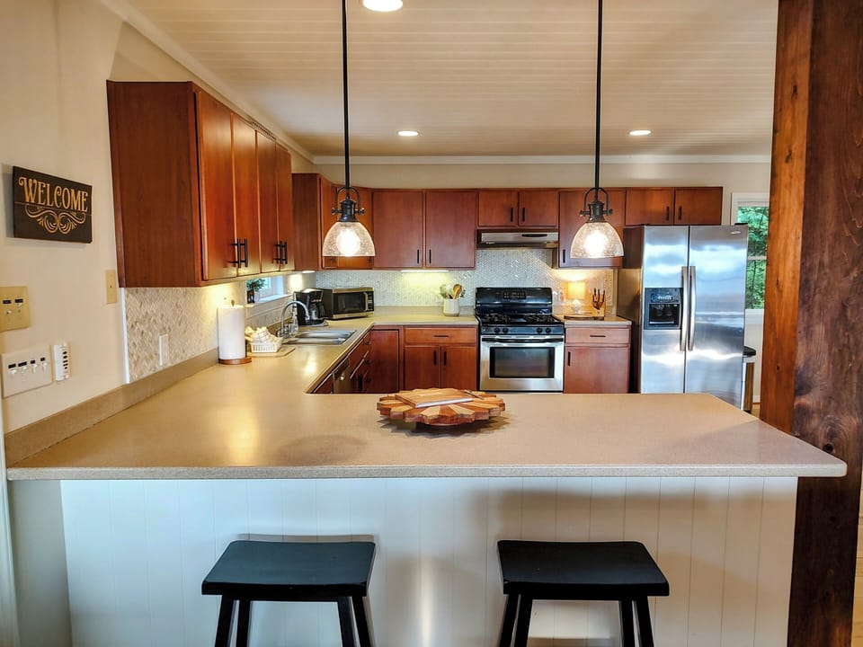 Bar and kitchen