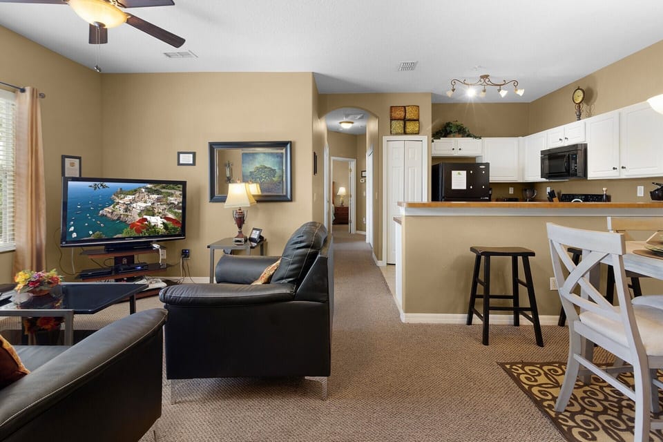 Compact floor plan - Disney Trail