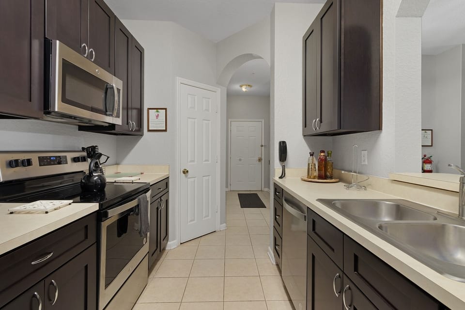Kitchen with stainless steel appliances - Skywalker's Retreat