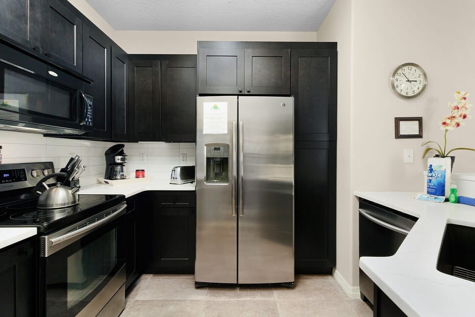 Stainless steel appliances - Lakeside