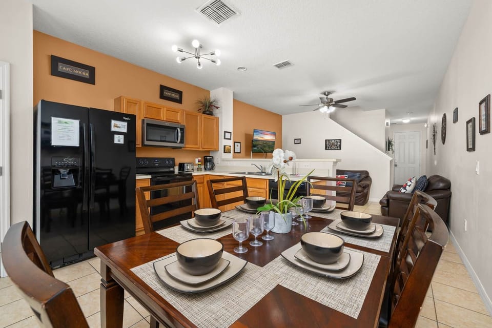 Kitchen and dining area - My Home Away