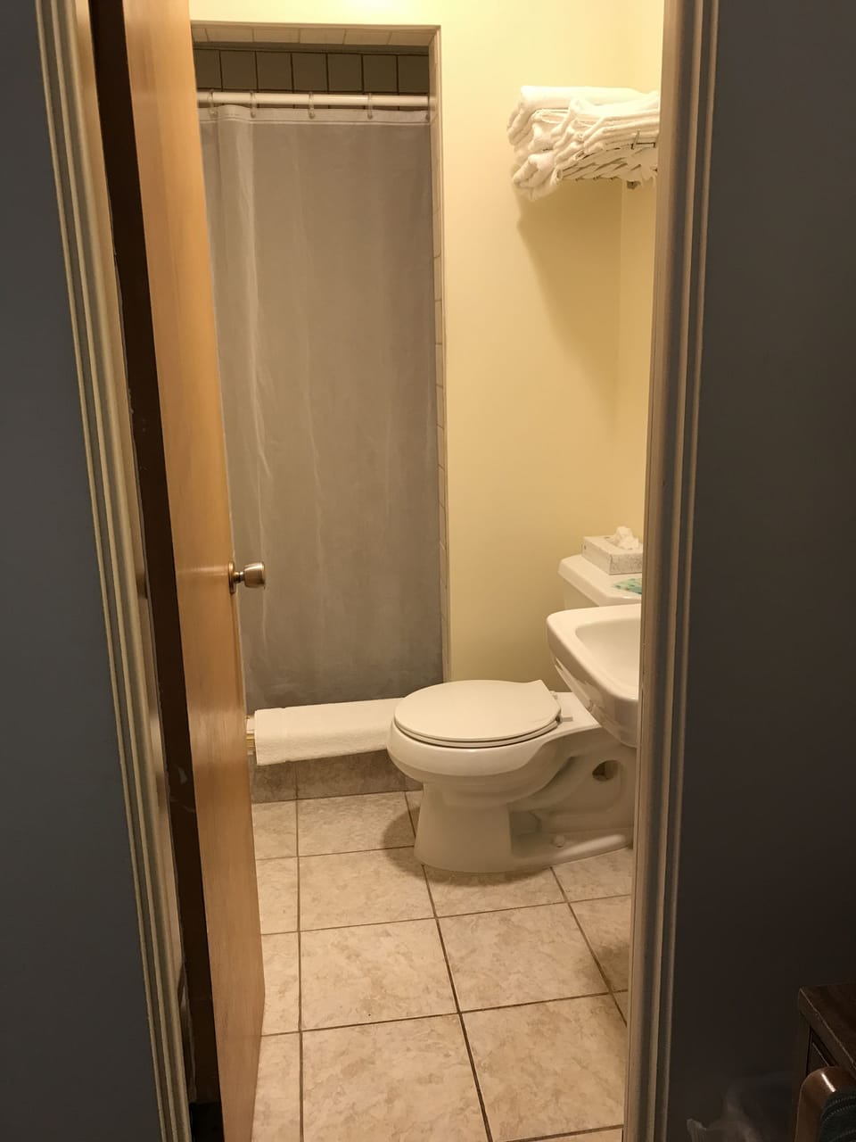 Shower, free toiletries, hair dryer (on request), towels