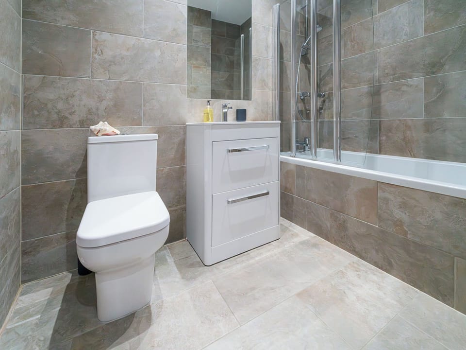 Bathroom | Blue Horizon - Crows Nest, Mortehoe, near Woolacombe