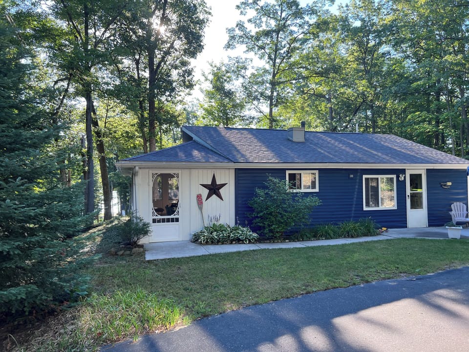 BOOK FALL COLORS NOW