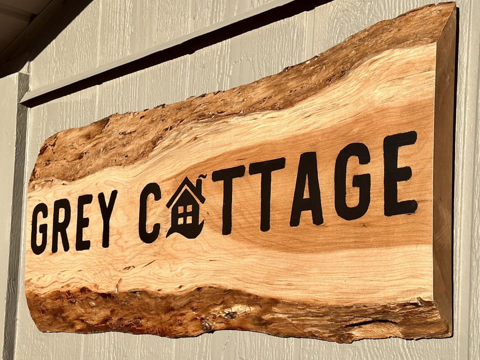 Grey Cottage in Port is here for you. 