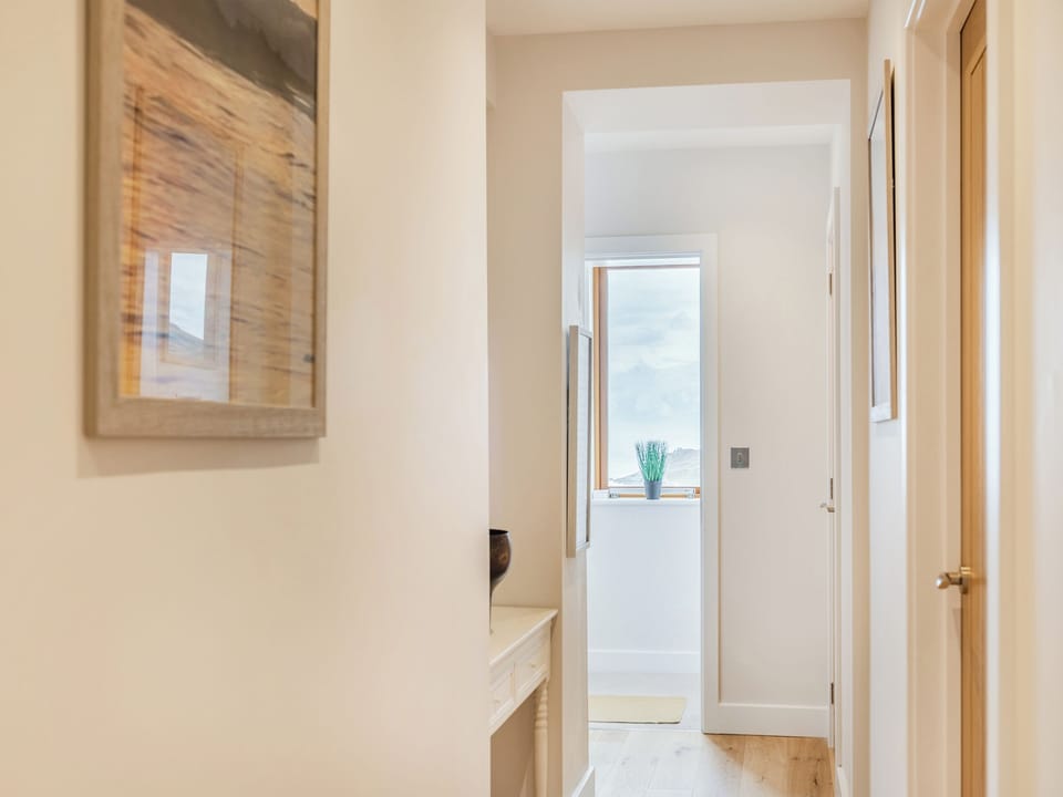 Hallway | Sunset Beach - Crows Nest, Mortehoe, near Woolacombe