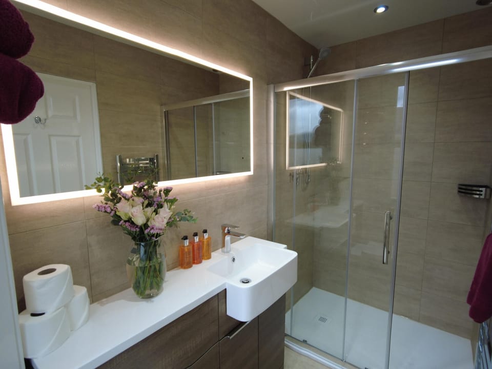 Superior Suite, Ensuite (2 bedroom) | Bathroom