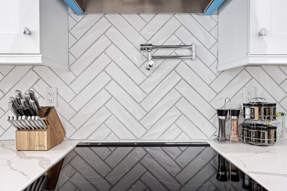 Cook up a storm with a fully stocked kitchen