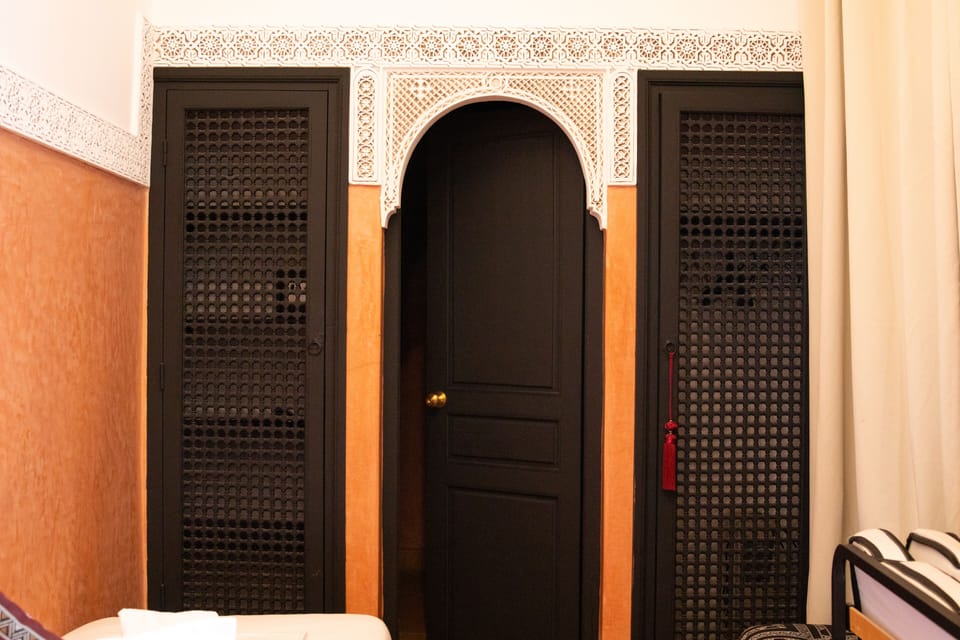 Traditional Triple Room | In-room safe, iron/ironing board, free WiFi, bed sheets